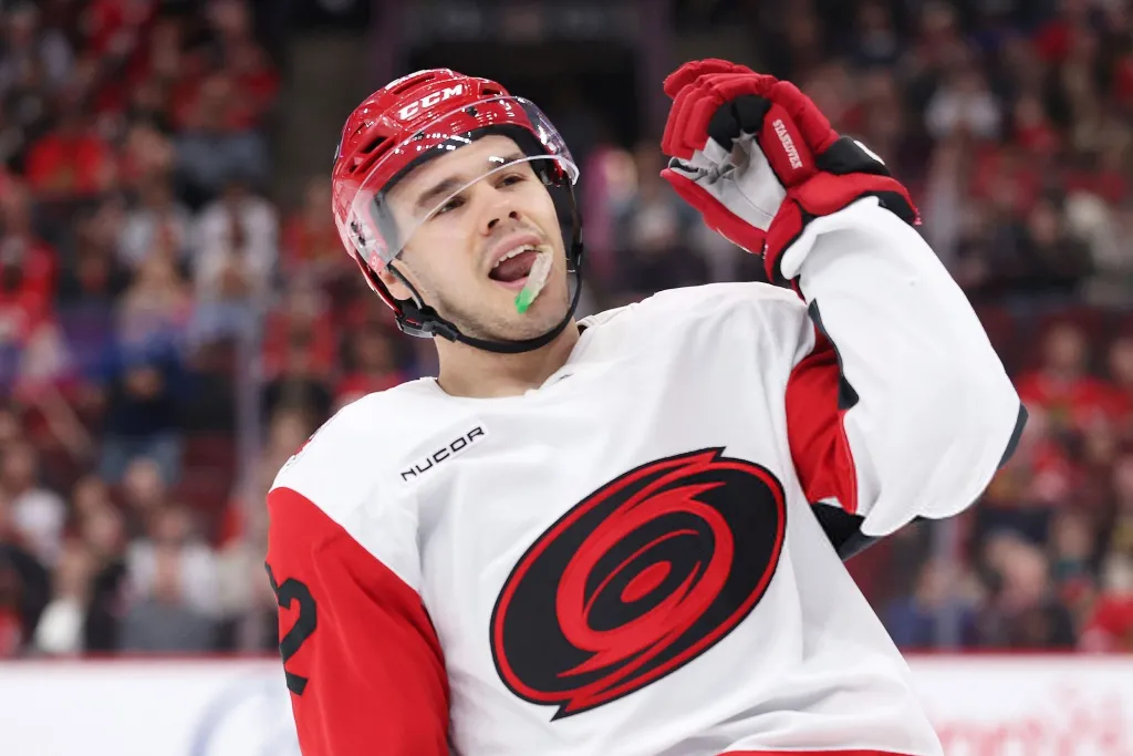 Станковен становится звездой плей-офф: «Каролина» на подъеме